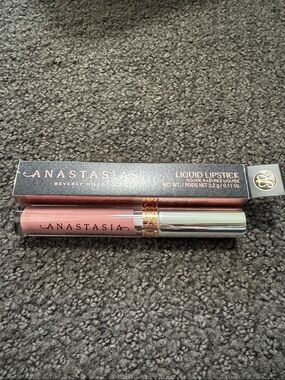 Anastasia Beverly Hills Pink Nude Liquid Lipstick in Trouble